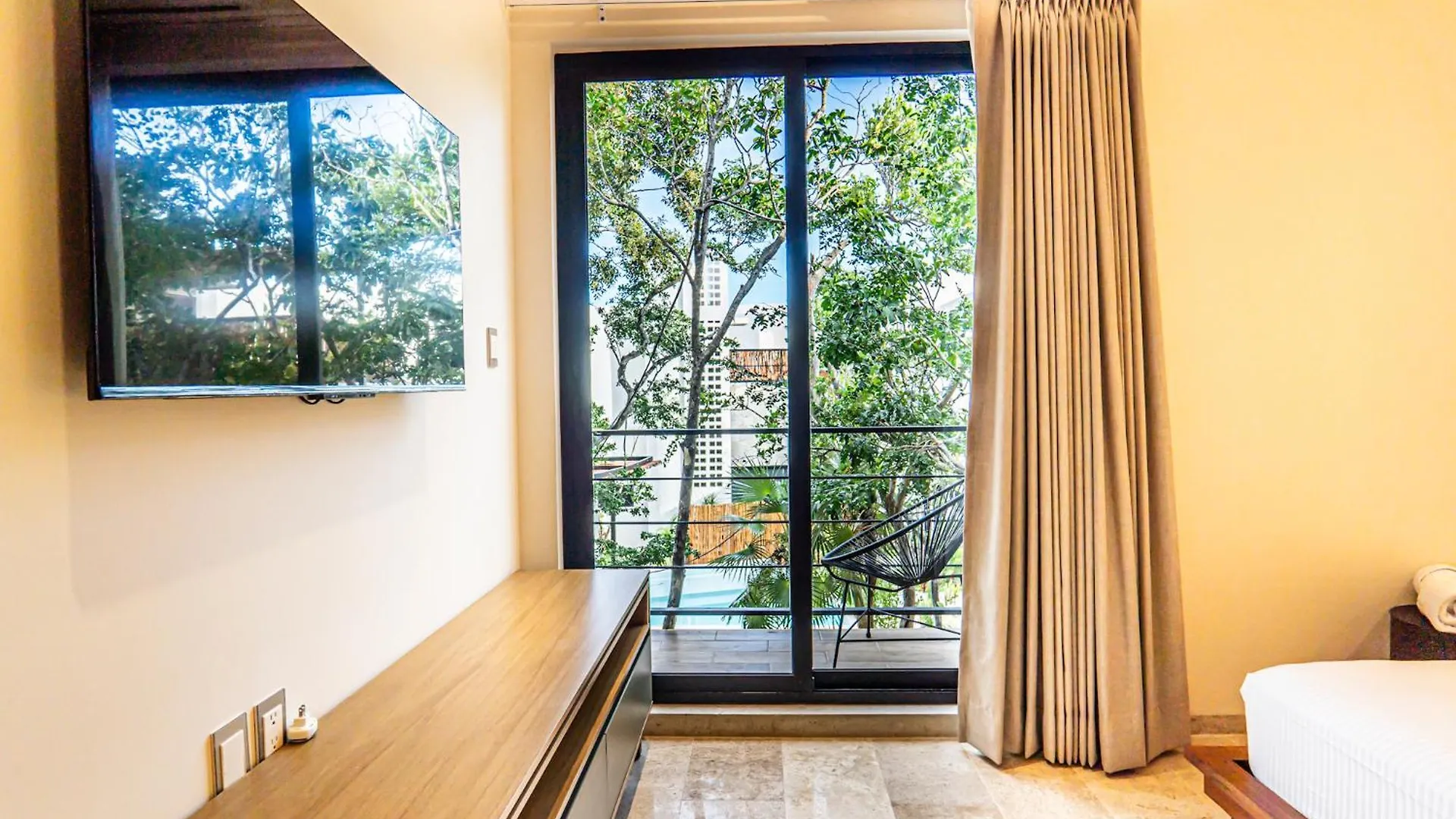 Ocean Breeze Villa - A Few Steps From The Beach! Tulum